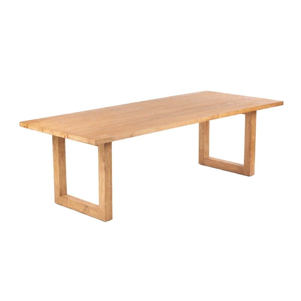 Bazar Bizar De Imola eettafel - Buiten
