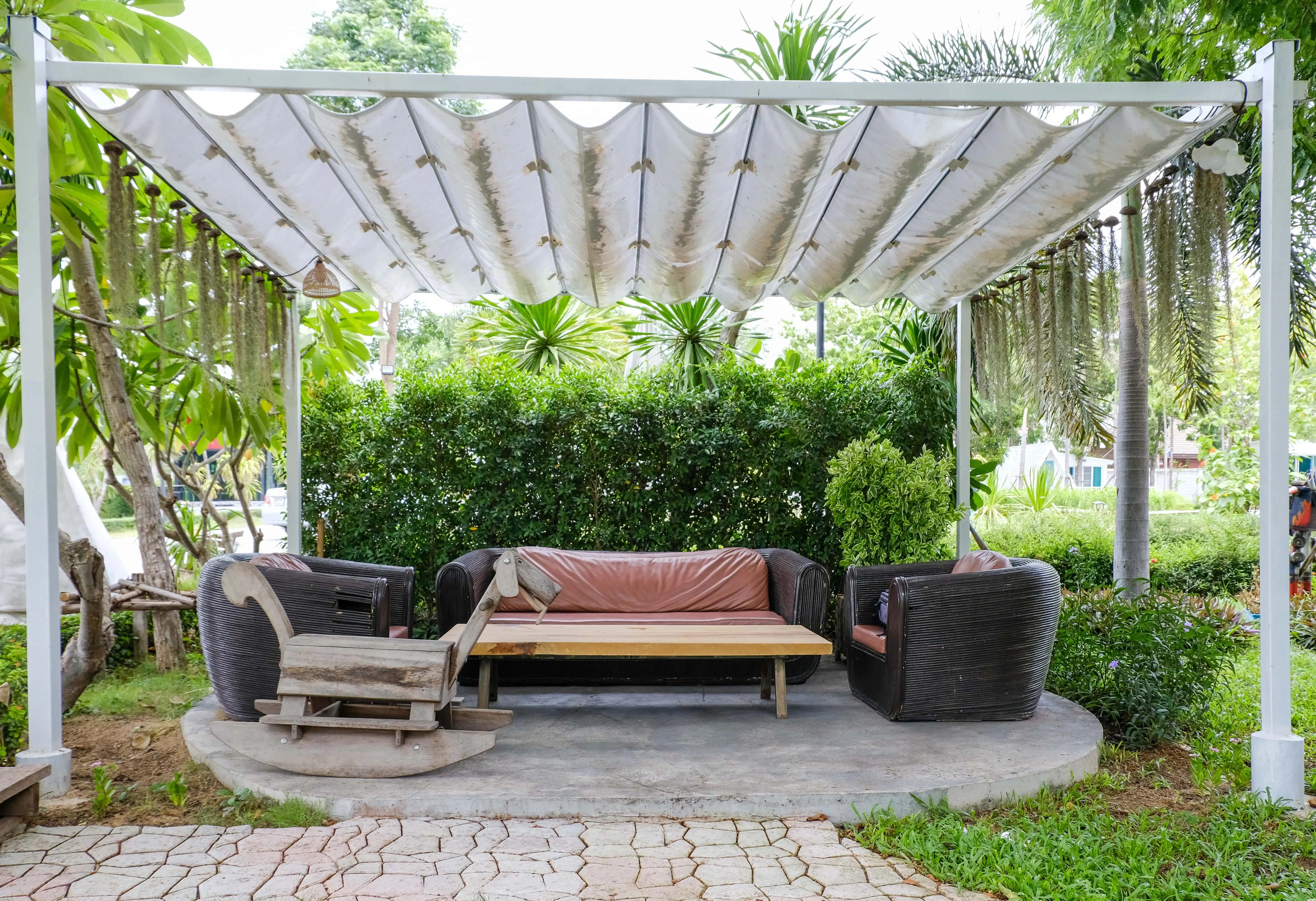 Klaar voor de herfst tuinmeubelen onderhouden in het najaar