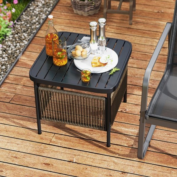 Bijzettafel Outdoor Weerbestendig Rattan Tuin Tafel met Parasolgat Kleine Balkon tafel Koffietafel voor Tuin 56 x 56 x 49 cm