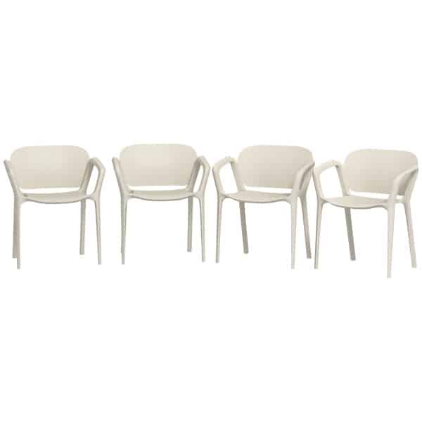 Outsunny Set van 4 Weerbestendige Tuinstoelen uit Kunststof, Stapelstoel met Arm- en Rugleuning tot 120 kg Belastbaar
